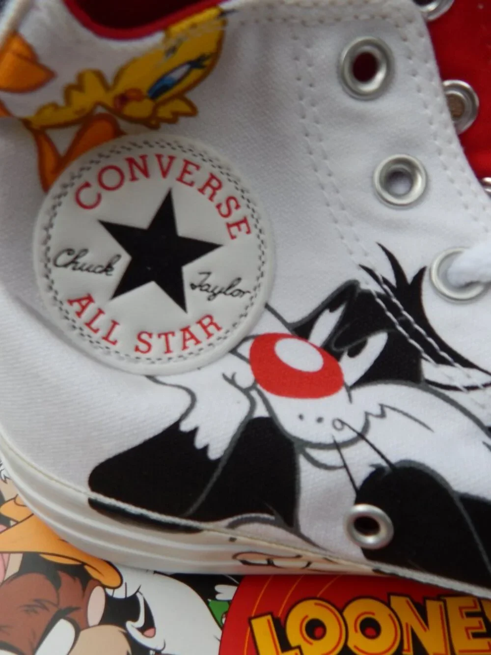 Converse Looney Tunes Chuck Taylor All Star Hi Sylvester & Tweety Women's 8 ****
